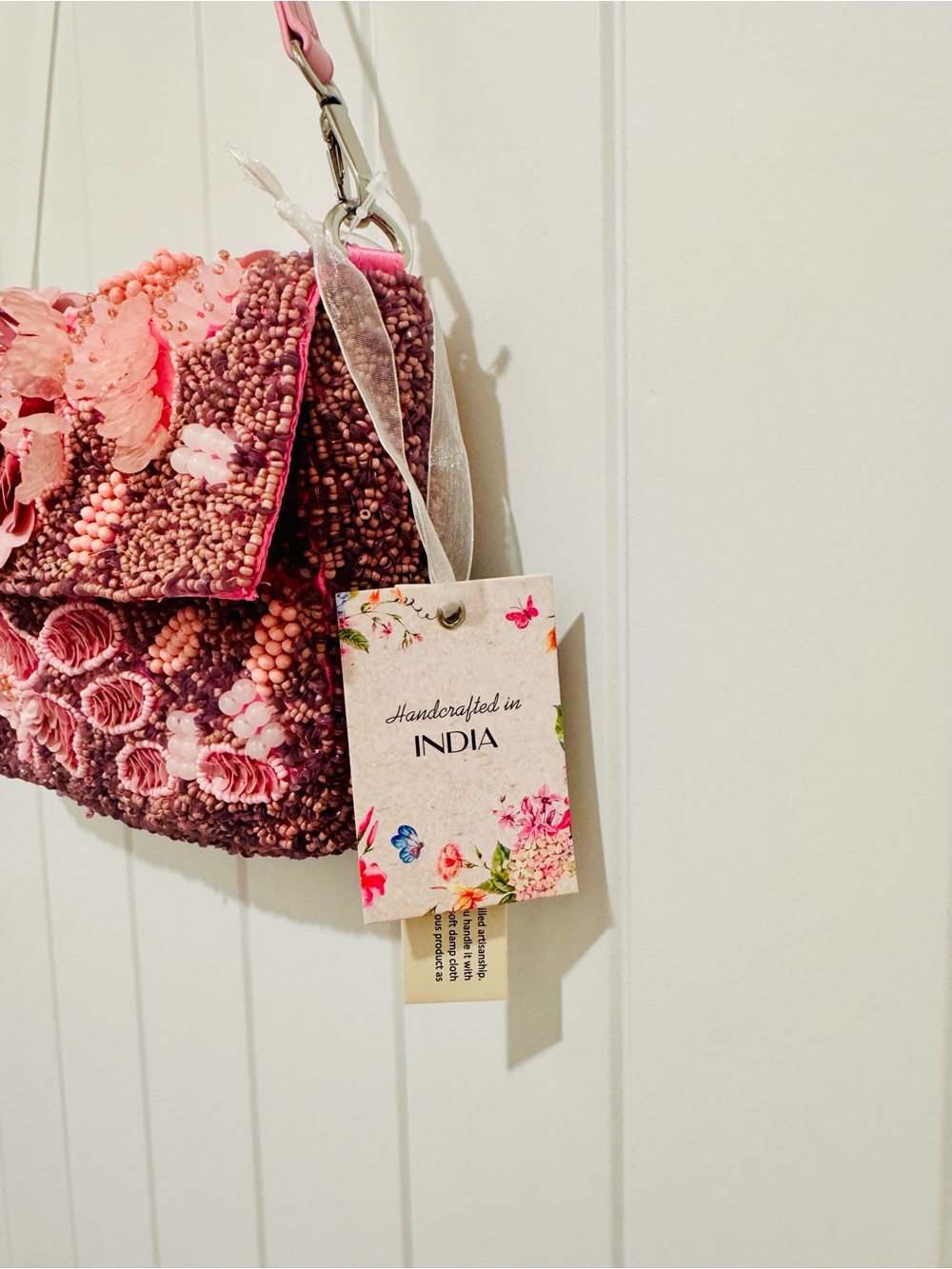 NWT Handmade in India Pink Floral Beaded Shoulder Bag with Detachable Charm - Picture 4 of 16